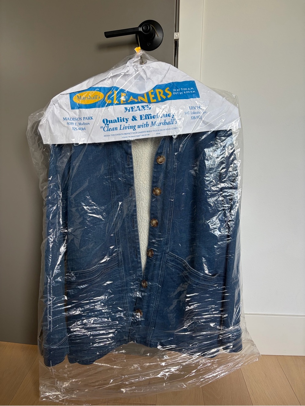 RARE Sezane Will Denim Jacket Indigo faux sheepskin/sherpa lining, size small - Picture 2 of 9